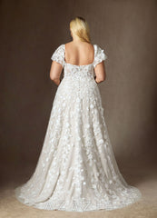 Azazie Vivienne Diamond White A-Line Sweetheart Lace Dress diamond_white