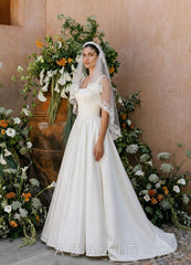Romantic Floral Lace Shoulder Length Veil