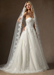 Lace Mantilla Rosalind Cathedral Veil diamond_white