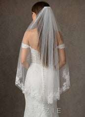 Grace Floral Lace Fingertip Veil diamond_white