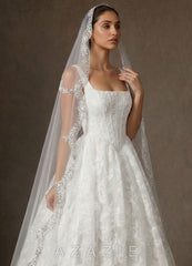 The French Vintage Wheat Lace Chapel Veil with Metal Comb diamond_white