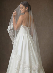 Lace Mantilla Isabella Cathedral Veil diamond_white