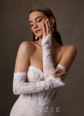 The Floral Lace Off-the-Shoulder Bridal Gloves