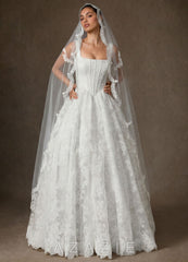 The French Vintage Wheat Lace Chapel Veil with Metal Comb  diamond_white
