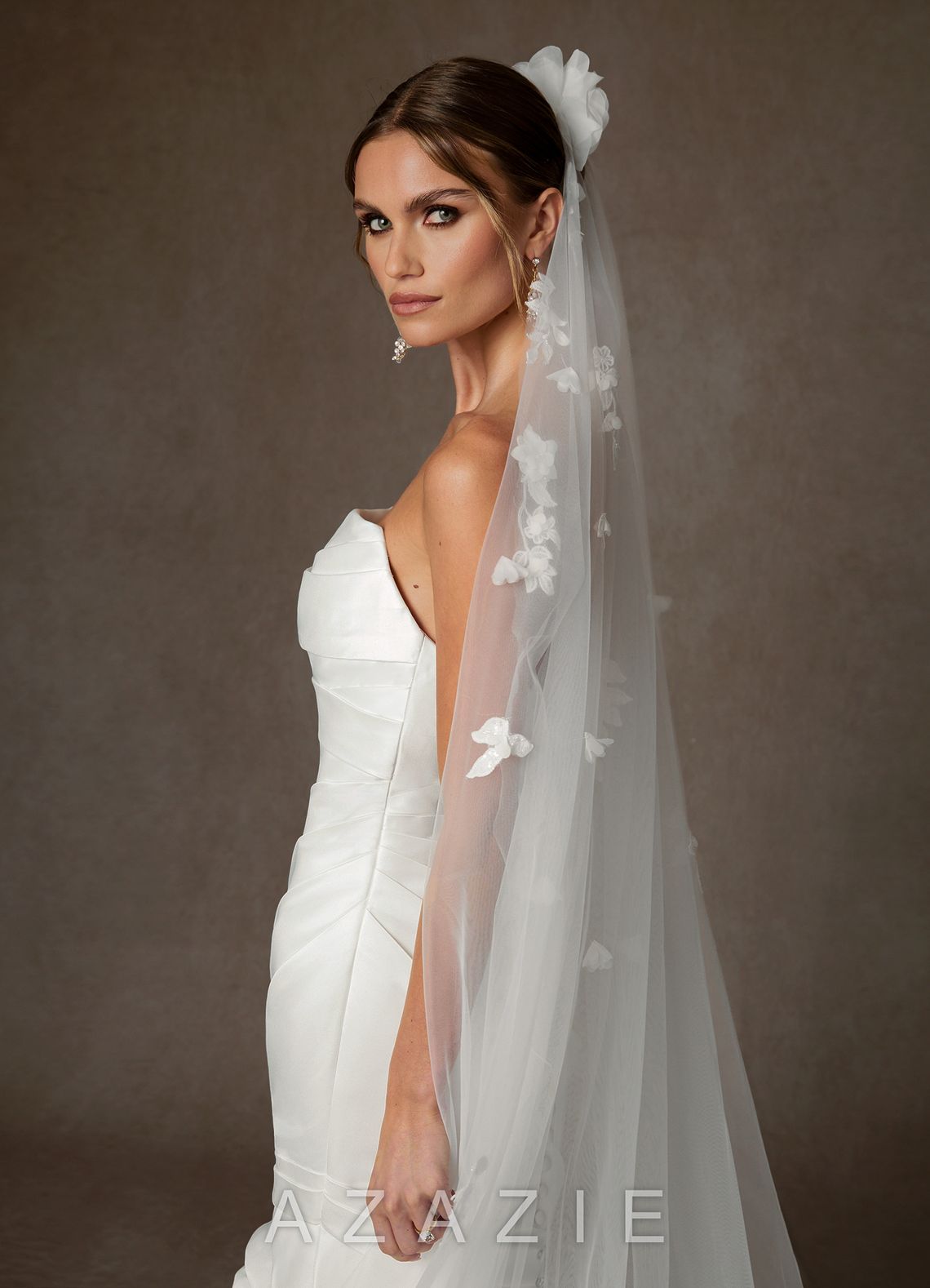 The Garden Tiers 3D Floral Chapel Veil  diamond_white
