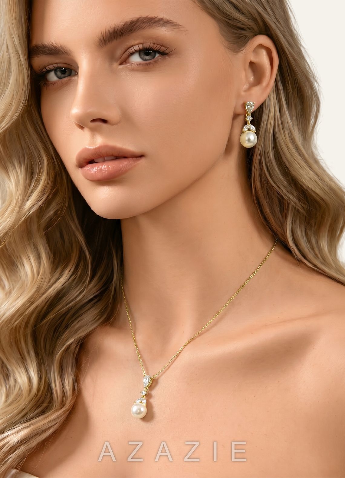 Ocean Pearl Earrings  gold