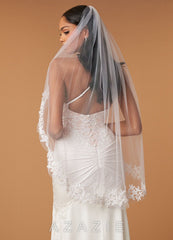 Cordelia Floral Lace Hip Length Veil  diamond_white