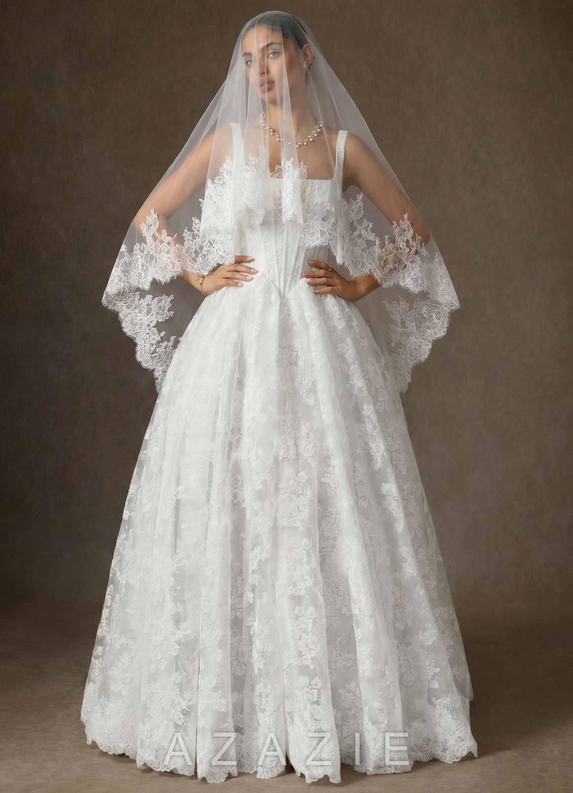 Lace Mantilla Juliette Fingertip Veil