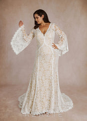 Azazie Hayes Wedding Dress Diamond White Champagne Mermaid V-Neck Lace Dress diamond_white/champagne