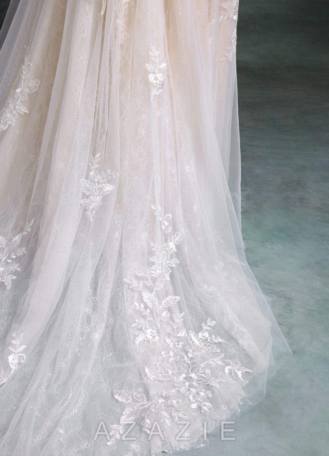 Azazie Ella Diamond White Champagne Mermaid Sweetheart Neckline Tulle Dress diamond_white/champagne