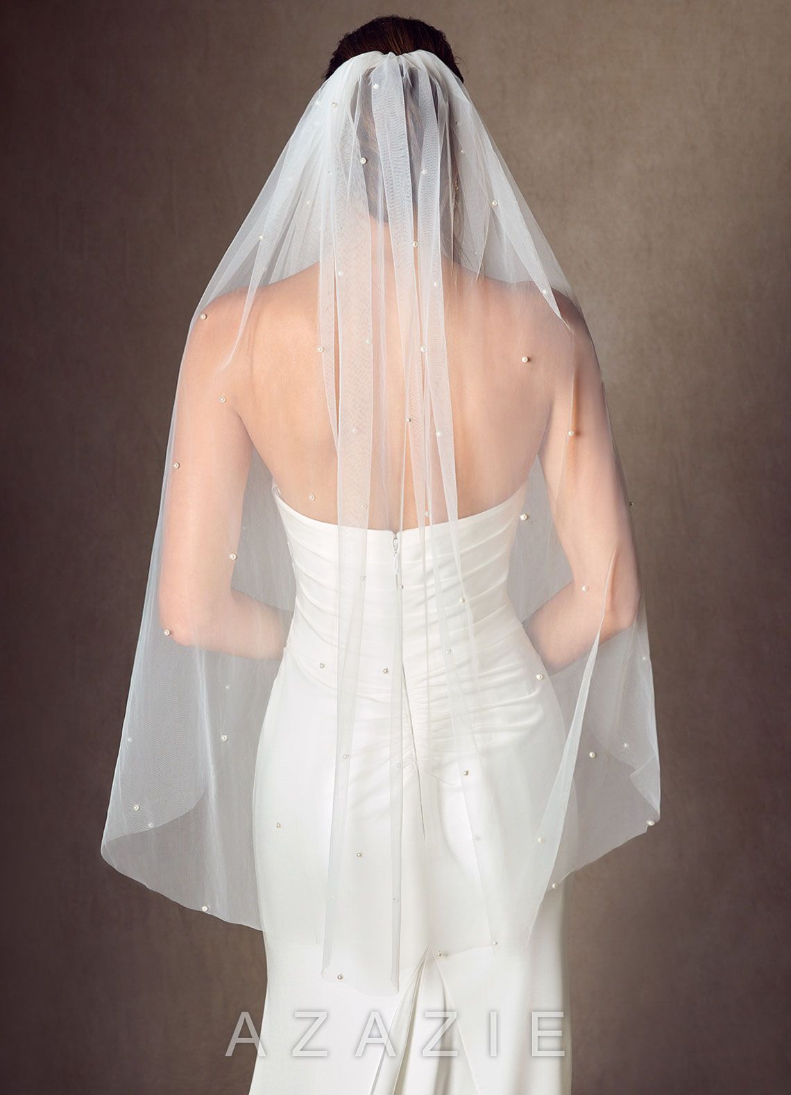 Jenna Pearl Hip Length Veil