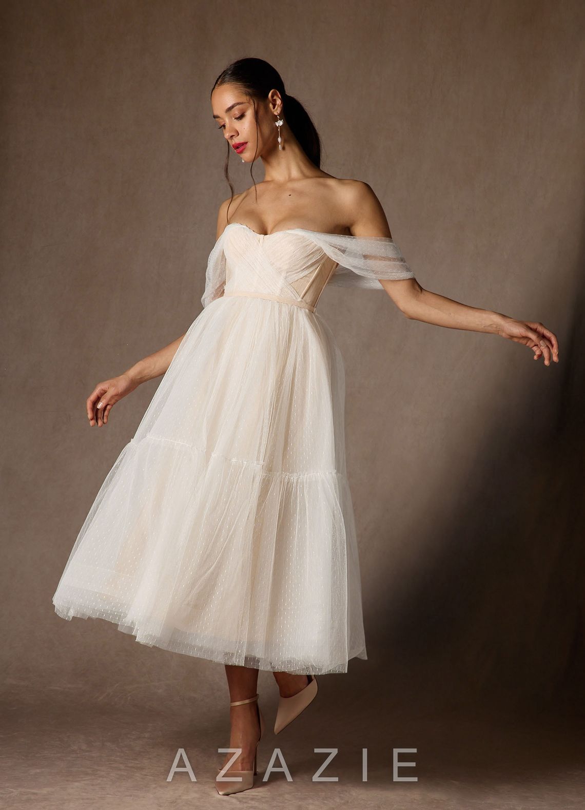 Azazie Vienna Wedding Dress Diamond White Champagne A-Line Off-The-Shouler Tulle Dress diamond_white/champagne