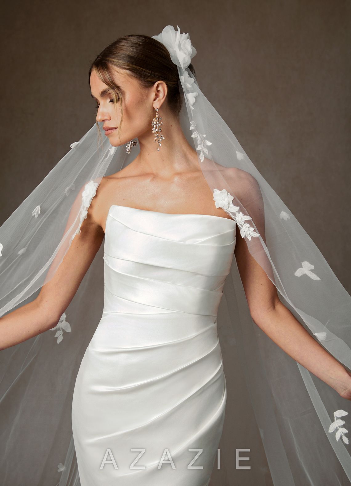 The Garden Tiers 3D Floral Chapel Veil  diamond_white