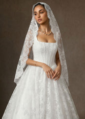 Lace Mantilla Juliette Fingertip Veil