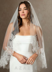 Embroidered Floral Lace Hem Fingertip Length Veil  diamond_white
