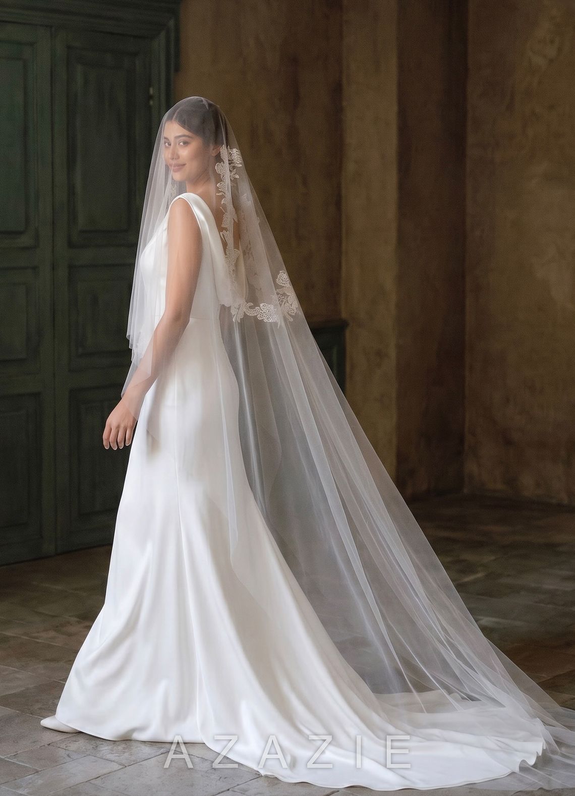 Lace Appliqué Seraphina Chapel Veil